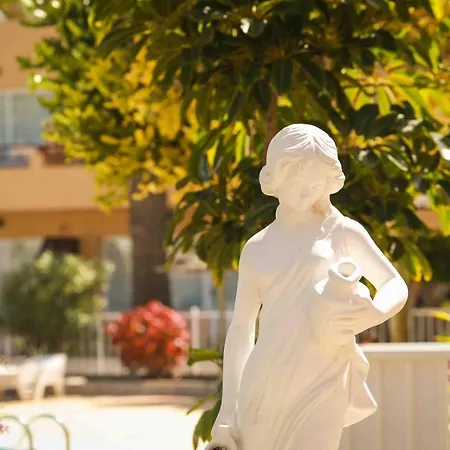 Luxury Cayetana, By Comfortable Luxury *