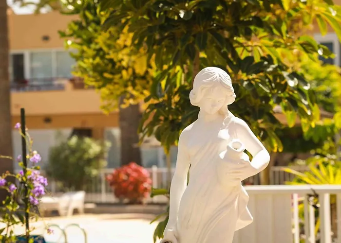 Luxury Cayetana, By Comfortable Luxury *