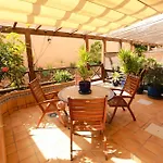 Luxury Cayetana, By Comfortable Luxury Κοραλέχο